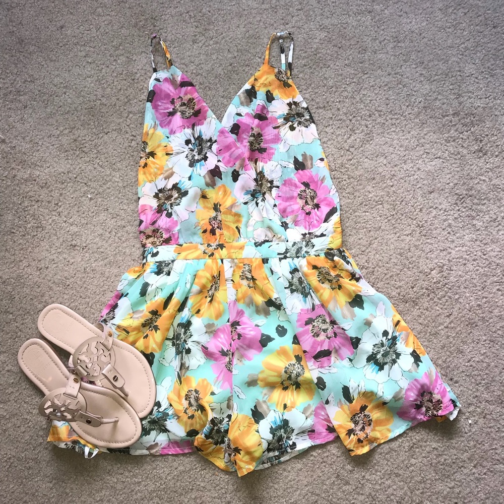 Floral backless romper